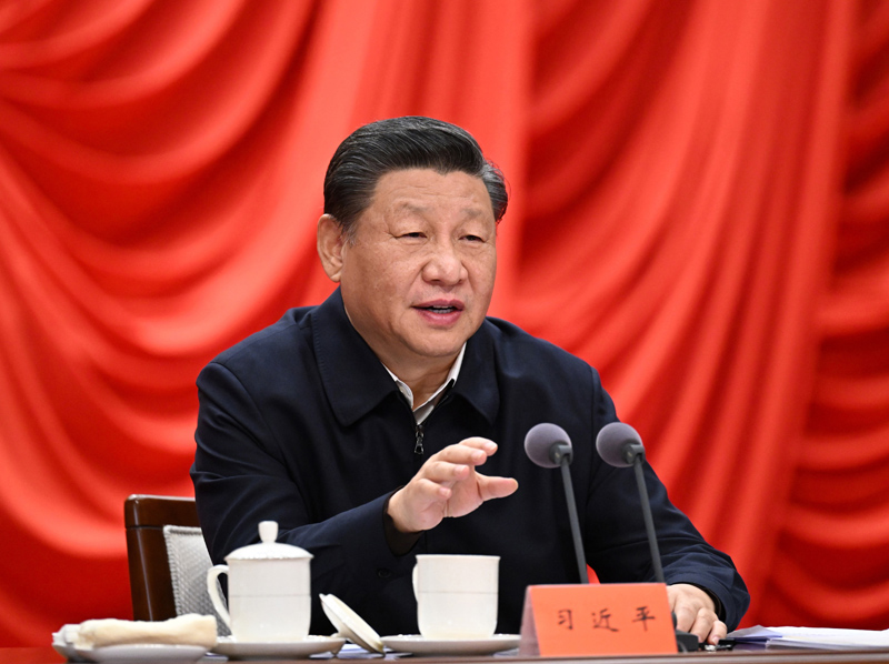 　　1月11日，省部級(jí)主要領(lǐng)導(dǎo)干部學(xué)習(xí)貫徹黨的十九屆六中全會(huì)精神專(zhuān)題研討班在中央黨校（國(guó)家行政學(xué)院）開(kāi)班。中共中央總書(shū)記、國(guó)家主席、中央軍委主席習(xí)近平在開(kāi)班式上發(fā)表重要講話。新華社記者 李學(xué)仁 攝